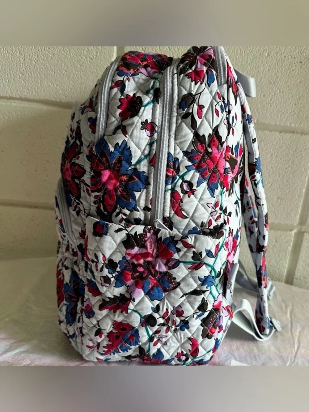 NWT Vera Bradley Essential Large Backpack  Vineyard Floral - Picture 4 of 9